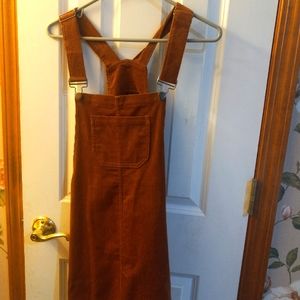Run 21 quarter roe dress size med